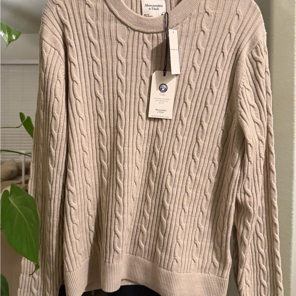 Merino Wool-Blend Cable Crew Sweater - Picture 3 of 5